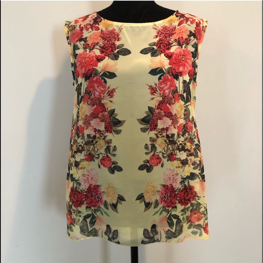 Blu pepper shear yellow shortsleeved floral pullover on trend blouse top medium
